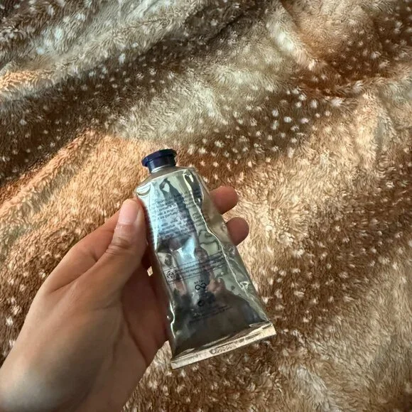 L’Occitane Shea Butter Hand Cream, 2.6 oz full size. - Picture 2 of 4